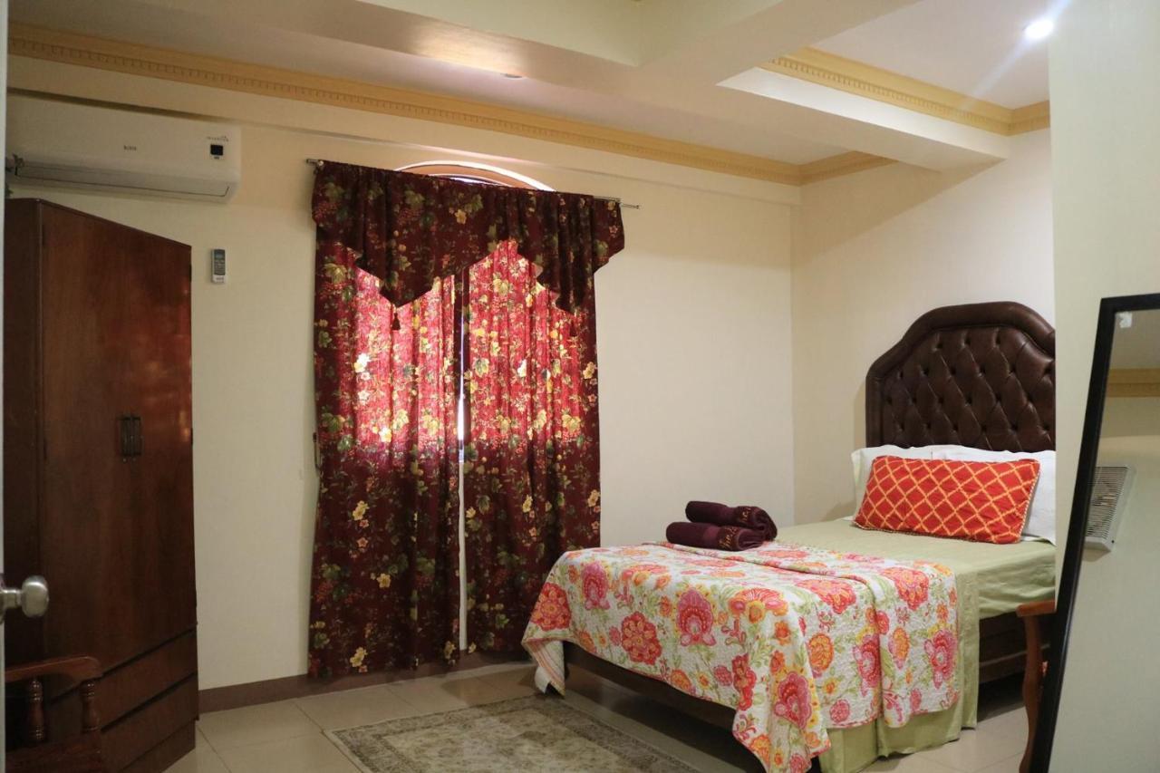 The Saint Joseph Residential Suites Lucena Exteriér fotografie