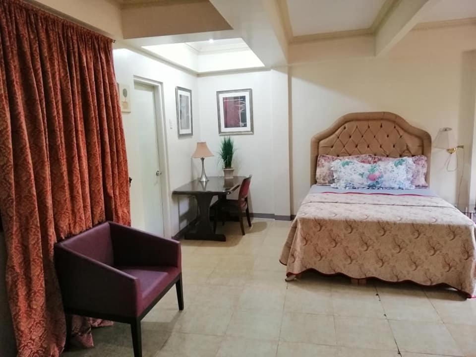 The Saint Joseph Residential Suites Lucena Exteriér fotografie
