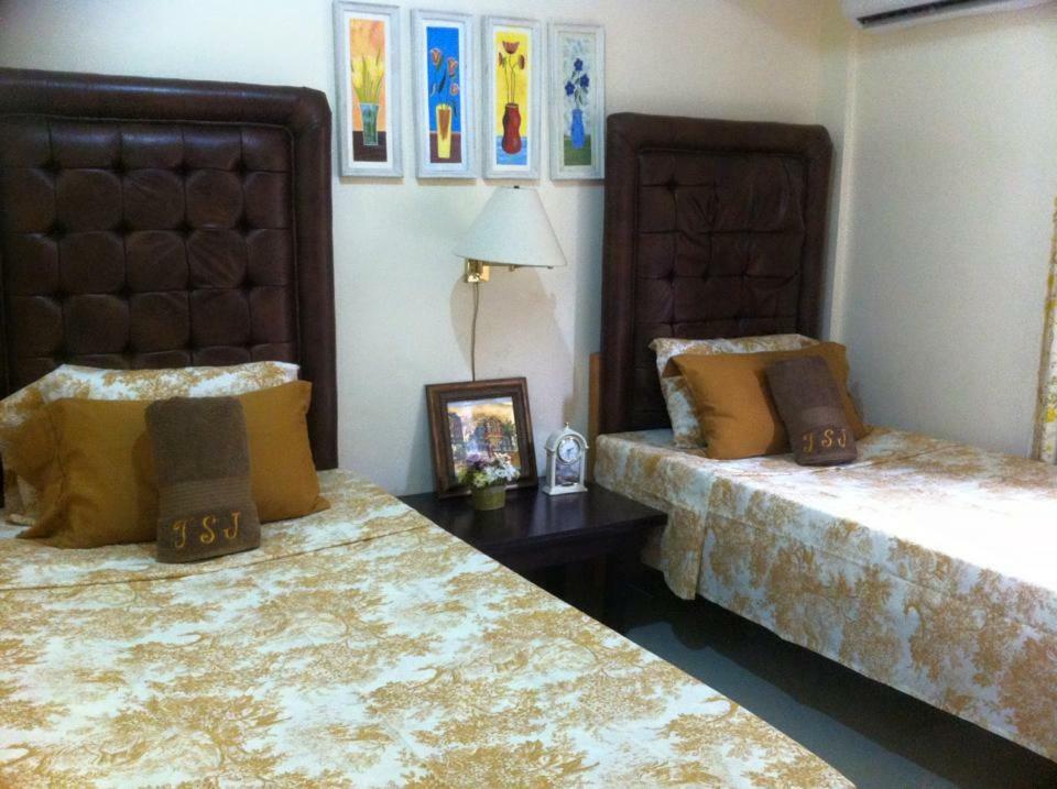 The Saint Joseph Residential Suites Lucena Exteriér fotografie